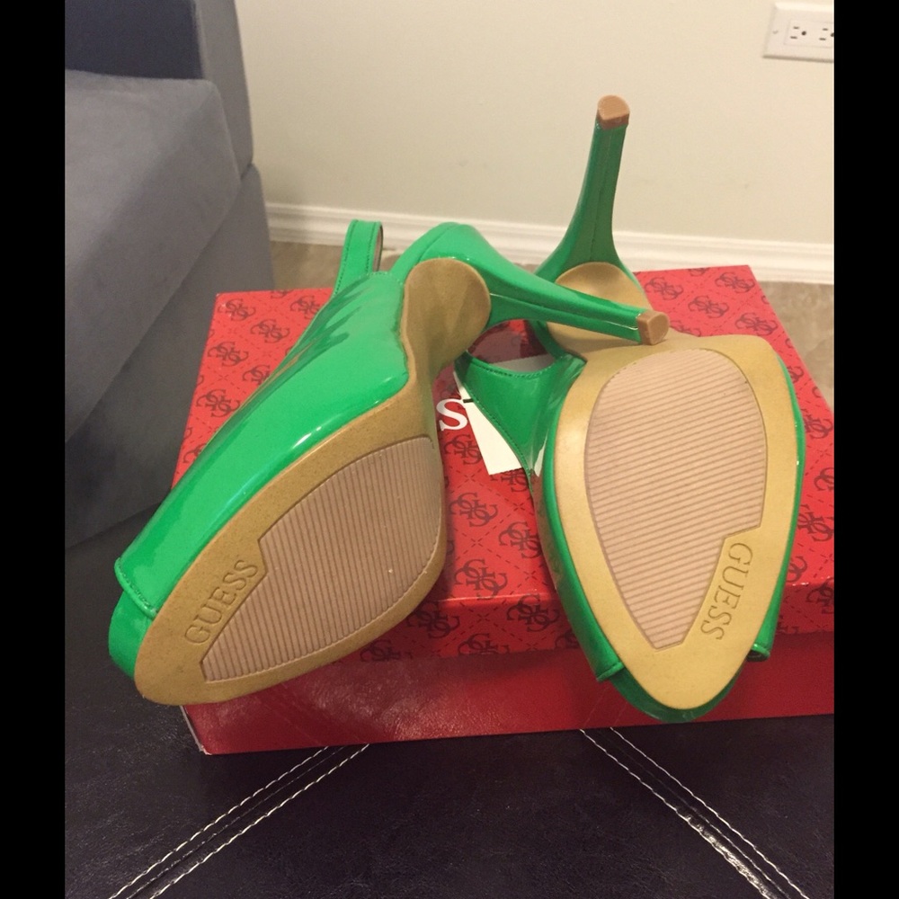 pumps - Picture 4 of 4